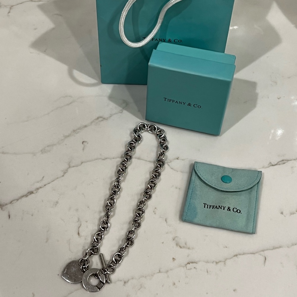 Tiffany & Co. Silver Heart Tag Toggle Necklace on Blue - Picture 8 of 10